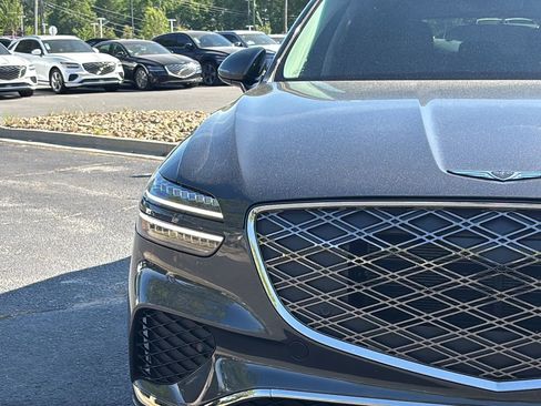 Certified 2026 Genesis GV70 2.5T AWD/4WD image 10