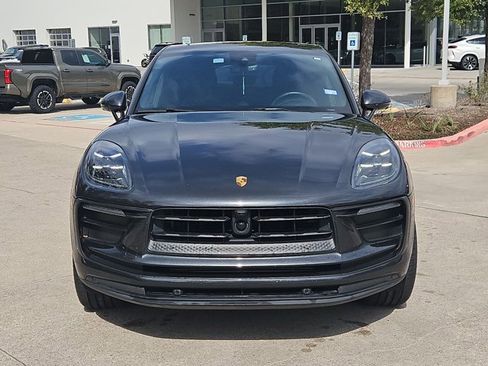 Used 2023 Porsche Macan image 2