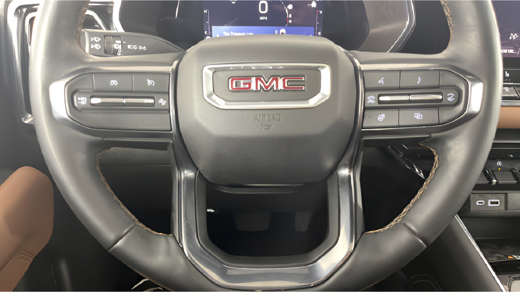 Used 2023 GMC Canyon AT4 w/ AT4 Premium Package AWD/4WD image 25