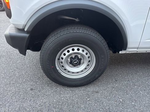 New 2025 Ford Bronco 4-Door image 10