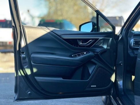 Used 2023 Subaru Legacy Limited image 11