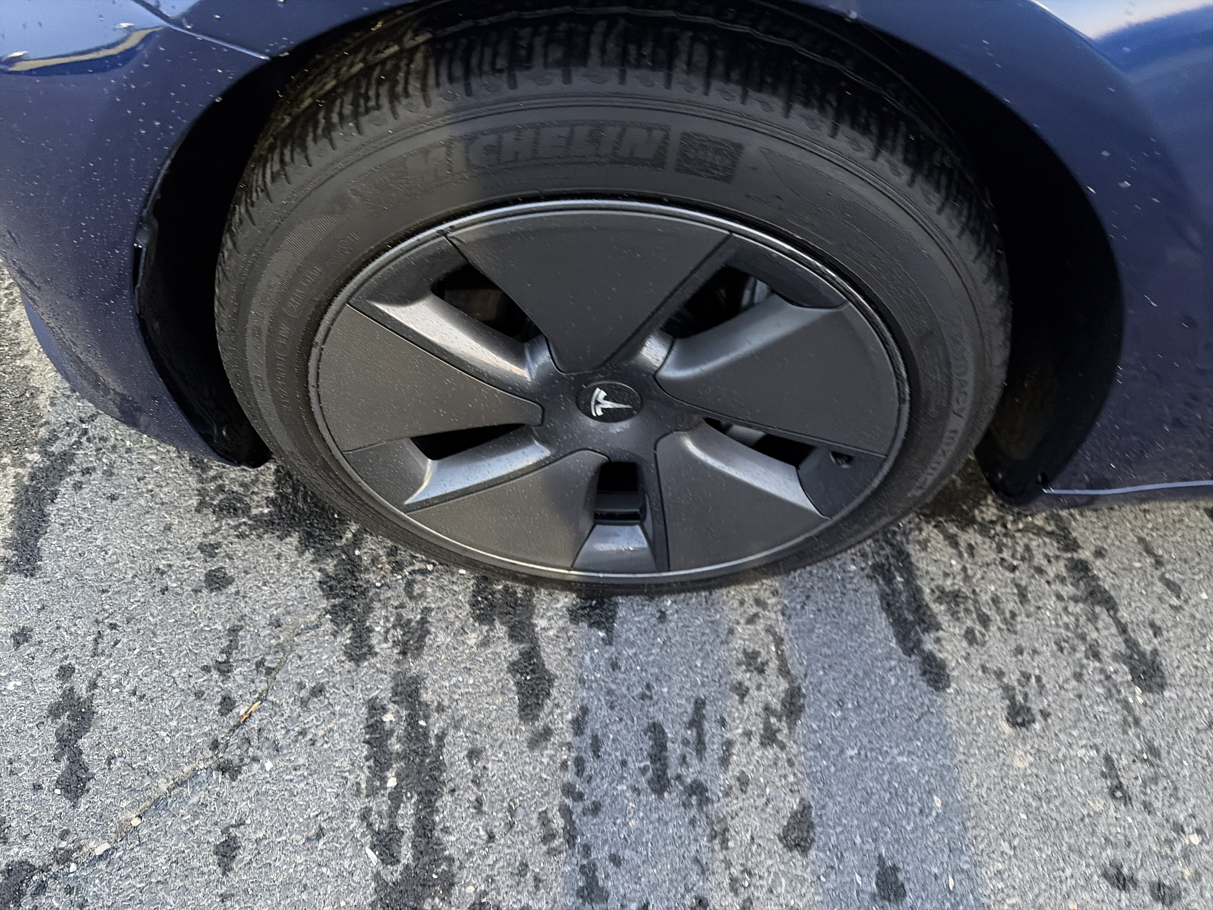 Used 2023 Tesla Model 3 Standard Range RWD image 7
