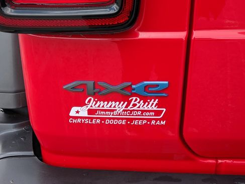 Used 2025 Jeep Wrangler Unlimited Sport S 4xe image 19