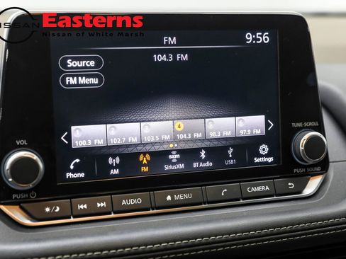 Used 2022 Nissan Rogue SV image 27