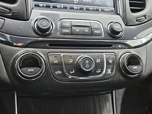 Used 2019 Chevrolet Impala Premier image 18