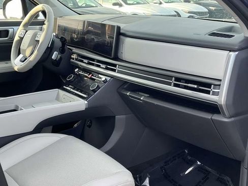Used 2025 Hyundai Santa Fe SEL image 27