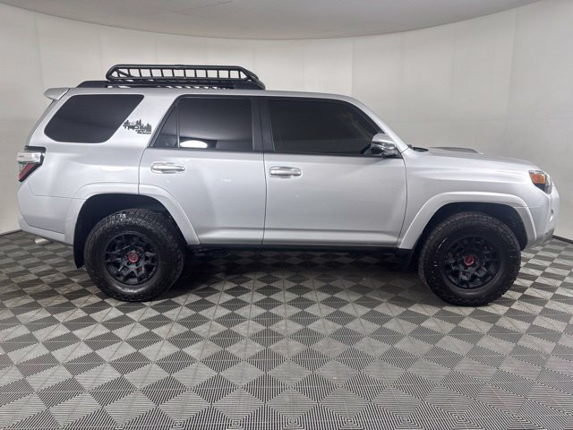 Used 2022 Toyota 4Runner TRD Off-Road Premium w/ TRD Black Wheel Package (TMS) AWD/4WD image 2