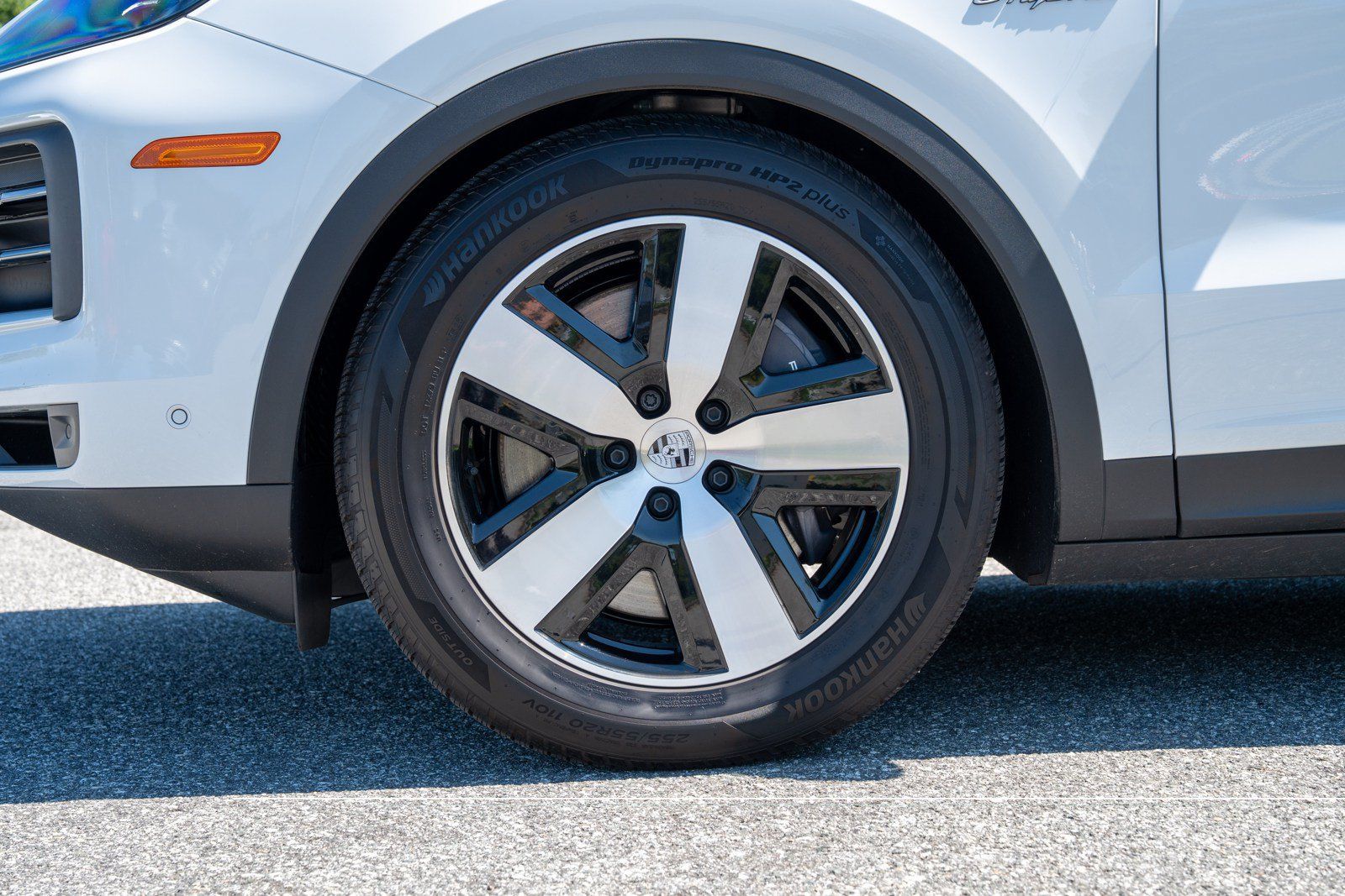 Certified 2026 Porsche Cayenne E-Hybrid AWD/4WD image 11