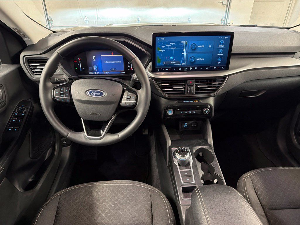 Used 2023 Ford Escape Active w/ Tech Pack #1 AWD/4WD image 8