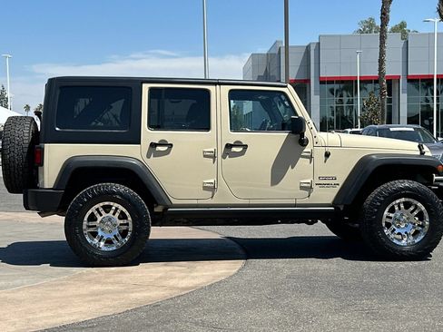 Used 2011 Jeep Wrangler Unlimited Sport AWD/4WD image 3