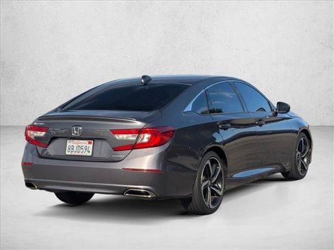 Used 2018 Honda Accord Sport image 5