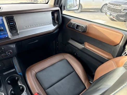 Certified 2021 Ford Bronco Outer Banks image 17