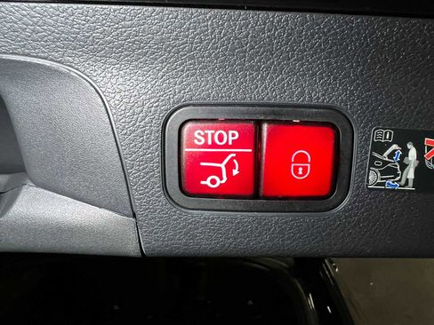 Certified 2025 Mercedes-Benz GLS 450 4MATIC image 18