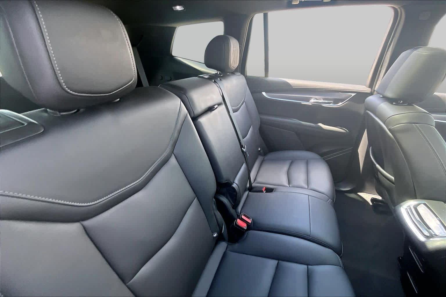 Used 2023 Cadillac XT6 Luxury FWD image 18