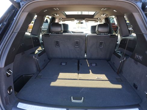 Used 2022 Cadillac XT6 Premium Luxury AWD/4WD image 27