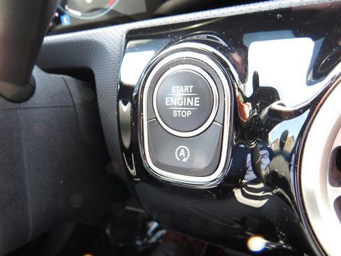 Certified 2022 Mercedes-Benz CLA 250 4MATIC image 19