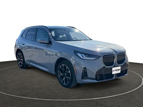 Used 2025 BMW X3 xDrive30i image 9
