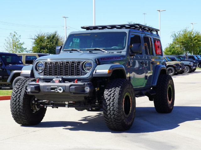 Used 2025 Jeep Wrangler Unlimited Rubicon w/ Safety Group AWD/4WD image 2