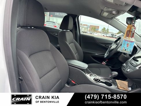 Used 2024 Chevrolet Malibu RS image 9