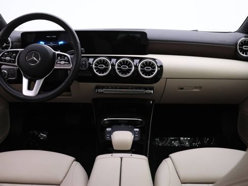 Used 2021 Mercedes-Benz CLA 250 CLA 250 image 5