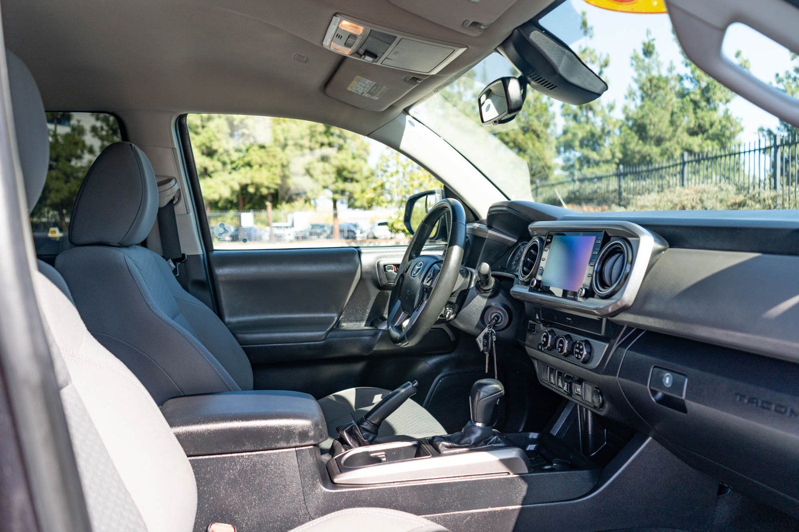 Used 2020 Toyota Tacoma SR5 RWD image 21