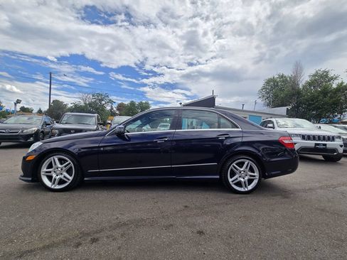 Used 2011 Mercedes-Benz E 350 4MATIC Sedan image 4