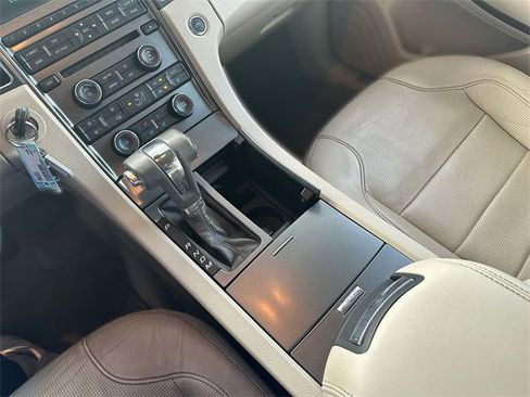 Used 2011 Ford Taurus Limited w/ 301A Rapid Spec Order Code image 21