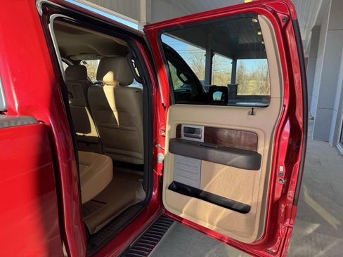 Used 2012 Ford F150 Lariat w/ Lariat Chrome Pkg image 24