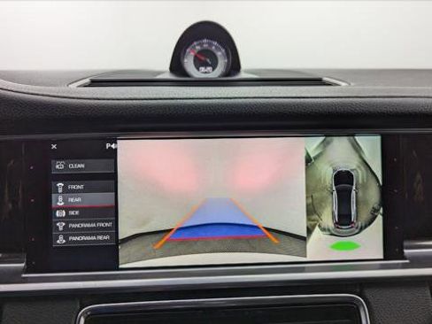 Used 2018 Porsche Panamera 4S image 29