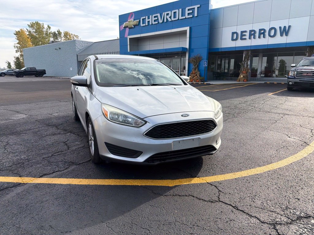 Used 2015 Ford Focus SE FWD image 3