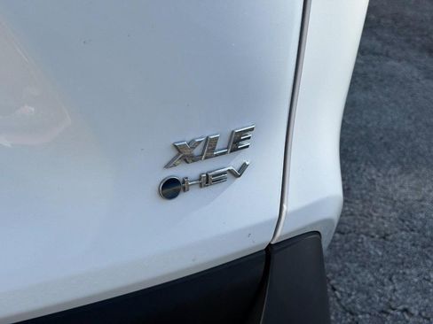 Used 2025 Toyota RAV4 XLE AWD/4WD image 7