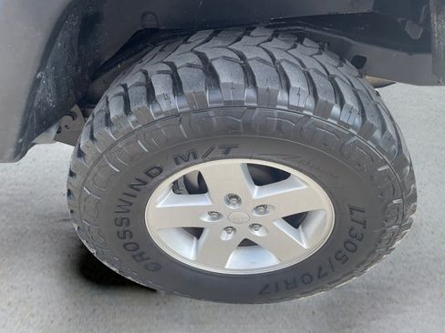 Used 2014 Jeep Wrangler Unlimited Sport AWD/4WD image 21