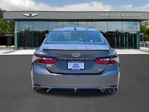 Used 2024 Toyota Camry SE FWD image 6