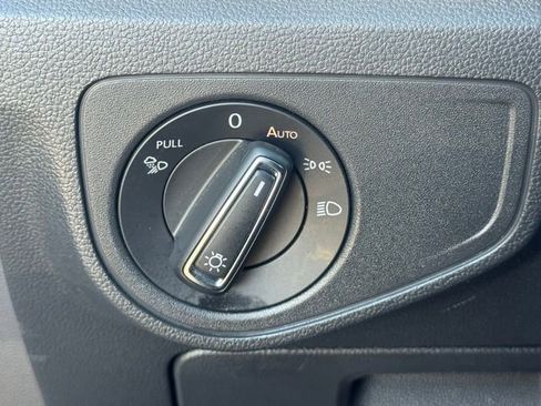 Used 2023 Volkswagen Atlas SEL Premium image 33