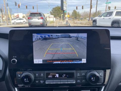 Certified 2025 Toyota Grand Highlander AWD image 17