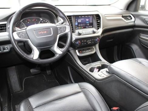 Used 2020 GMC Acadia SLT image 4