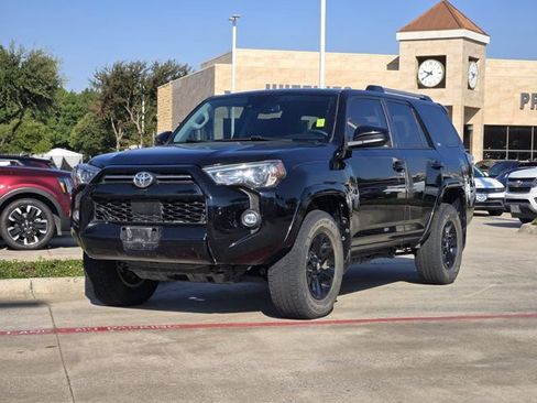 Used 2021 Toyota 4Runner SR5 RWD image 3