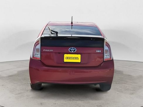 Used 2015 Toyota Prius Two FWD image 4