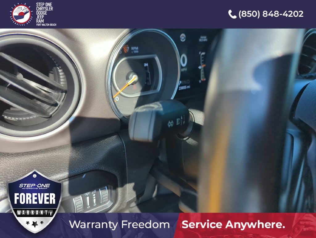 Used 2019 Jeep Wrangler Sport AWD/4WD image 15