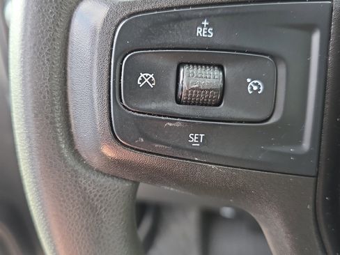 Used 2020 Chevrolet Silverado 1500 Custom image 24