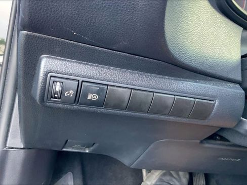 Used 2024 Toyota Corolla LE FWD image 33