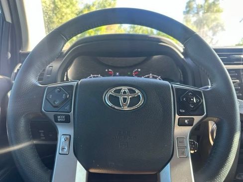 Used 2023 Toyota 4Runner SR5 AWD/4WD image 18