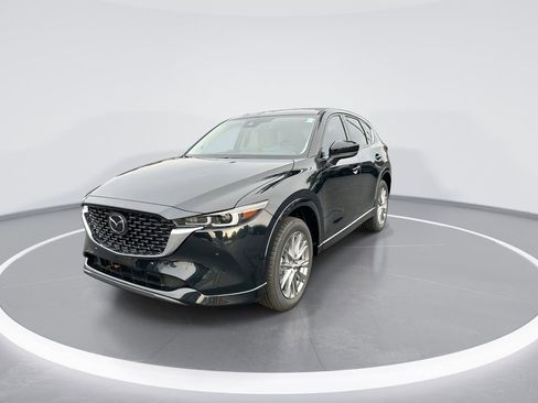 New 2025 MAZDA CX-5 AWD 2.5 S w/ Premium Plus Pkg image 4