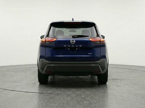 Used 2025 Nissan Rogue SV image 7