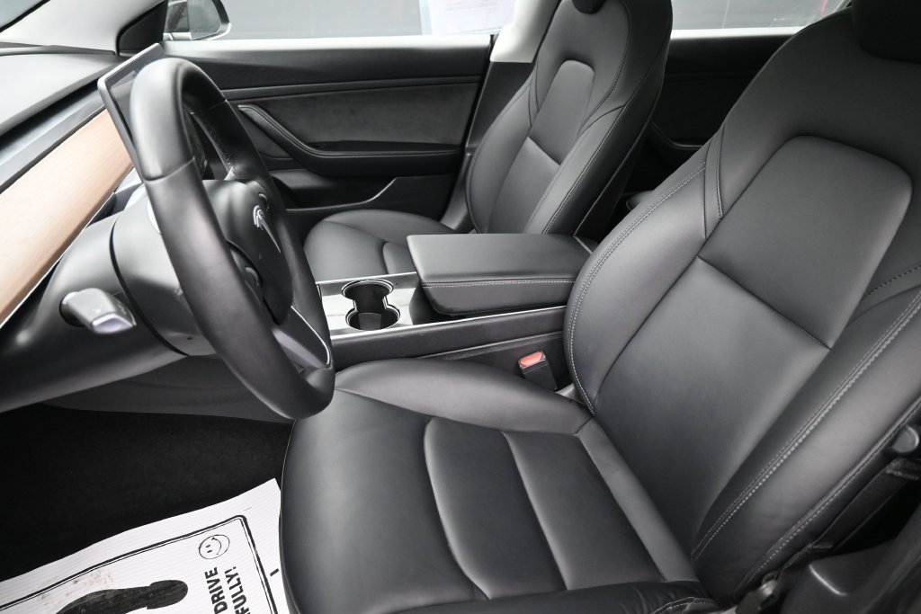 Used 2020 Tesla Model 3 Standard Range Plus RWD image 22
