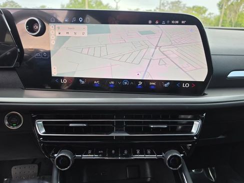 New 2026 Chevrolet Traverse LT FWD image 25