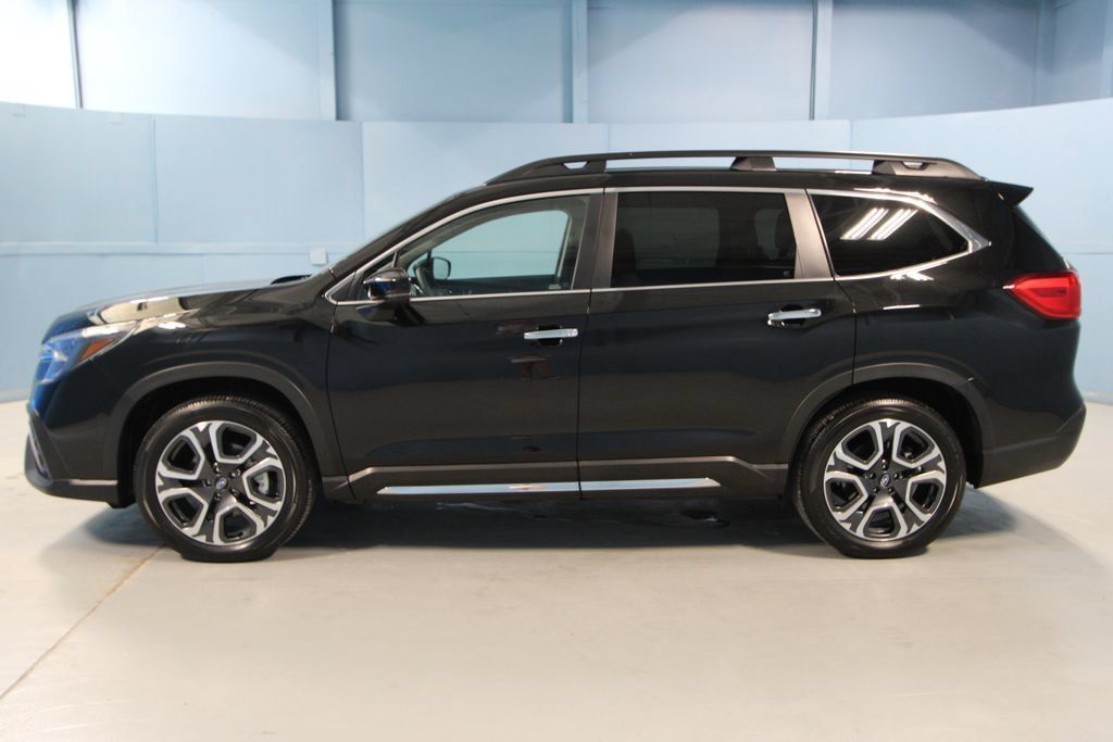 Used 2025 Subaru Ascent Touring w/ Popular Package #2 AWD/4WD image 33