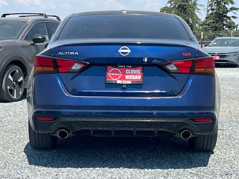 Used 2023 Nissan Altima 2.5 SR FWD image 8