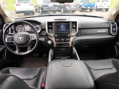 Used 2020 RAM 1500 Laramie AWD/4WD image 25