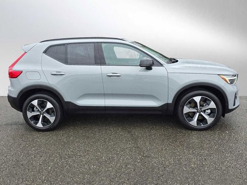 New 2026 Volvo XC40 B5 Plus w/ Protection Package Premier image 2
